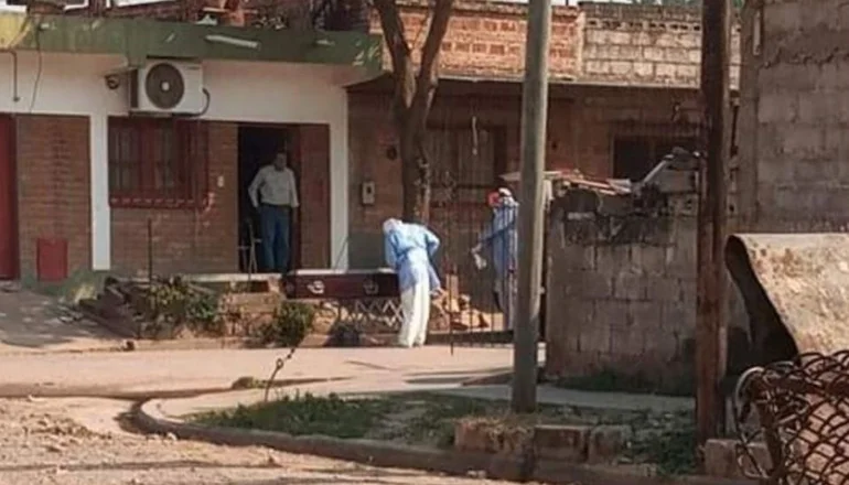 Jujuy: sin respiradores, familias conviven con los cuerpos de los fallecidos