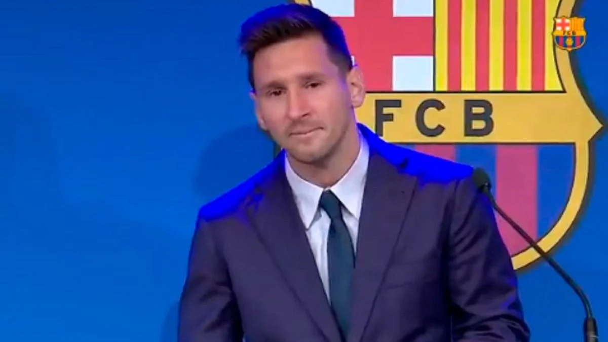 Lionel Messi se va de Barcelona y llora en su despedida