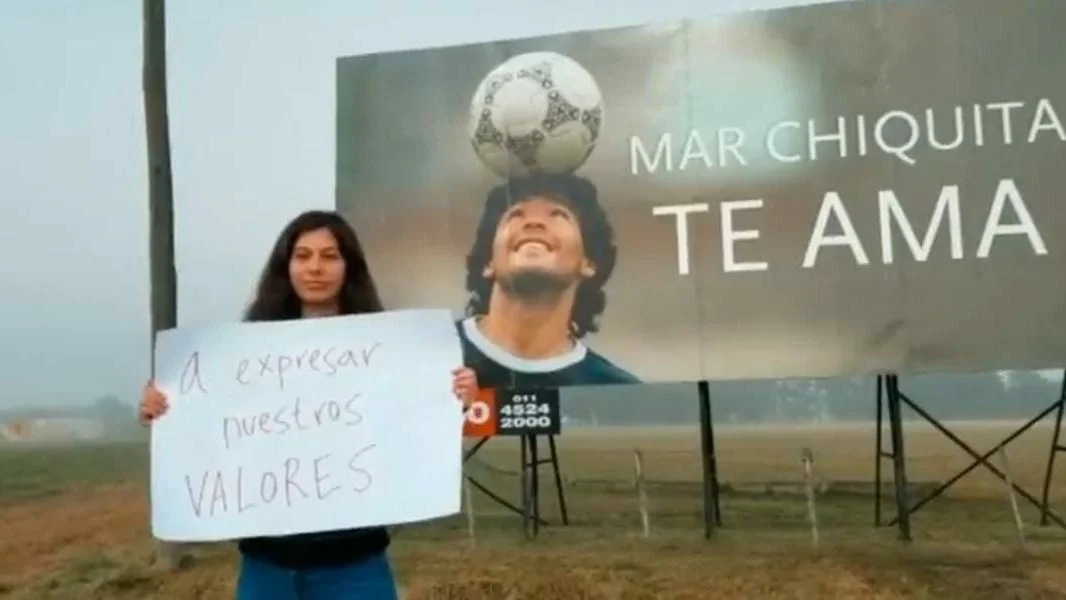 Escándalo: el PRO usó la imagen de Diego Maradona para un spot de campaña