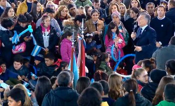 "Sí, se puede": cuando Macri quiso adoctrinar a niños en el Día de la Bandera | Mauricio macri 