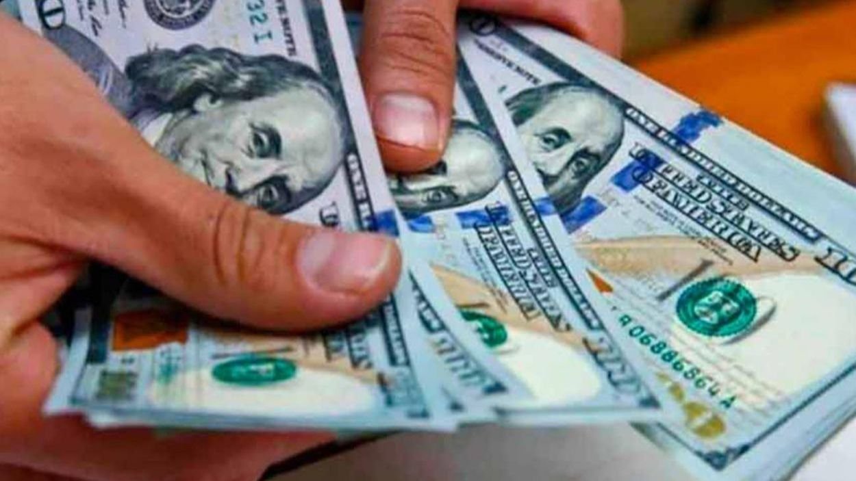 Dólar hoy: a cuánto cotiza el blue, el oficial y el bolsa el viernes 1 de  octubre | El Destape
