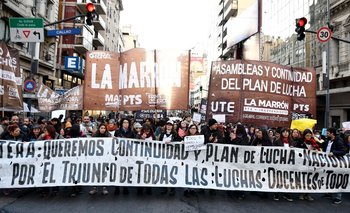 La CTERA fue a huelga por mejoras salariales y contra la "criminalización" de protestas | Paro docente 