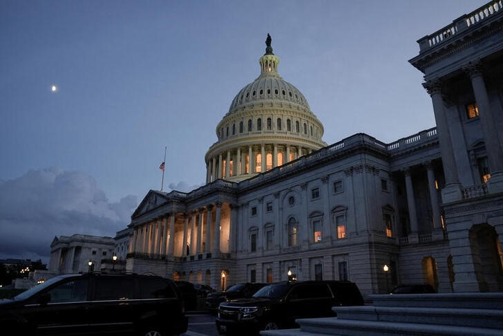 Alerta en Estados Unidos: un hombre chocó contra el Capitolio y se suicidó | Estados unidos