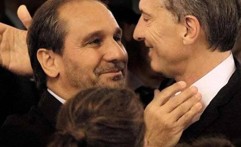 Distribuidoras de gas de Caputo ganaron $ 5.587 millones desde la asunción de Macri Distribuidoras de gas de Caputo ganaron $ 5.587 millones desde la asunción de Macri | El Destape