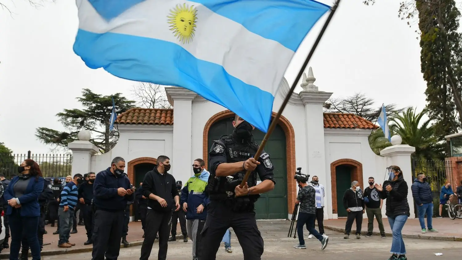 olivos-policia-bonaerense-protestaolivos-policia-bonaerense-protesta