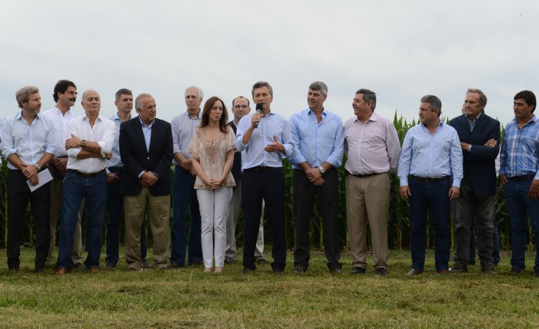 Explotó la interna en Agroindustria por el recorte presupuestario: renunciaron 12 funcionarios Explotó la interna en Agroindustria por el recorte presupuestario: renunciaron 12 funcionarios | El Destape