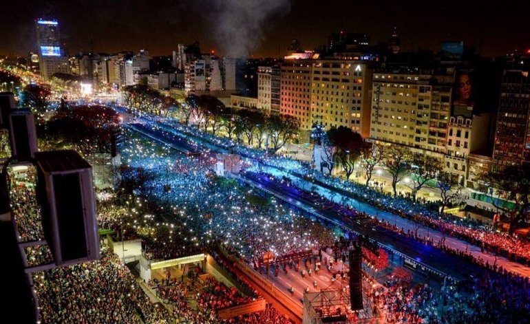 Larreta mantuvo apagada la imagen de Evita en la apertura de los JJOO de la Juventud Larreta mantuvo apagada la imagen de Evita en la apertura de los JJOO de la Juventud | El Destape