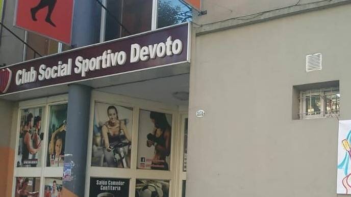 Por%20una%20p%C3%A9rdida%2C%20AySA%20le%20reclama%20una%20deuda%20millonaria%20a%20un%20club%20de%20barrio | El Destape