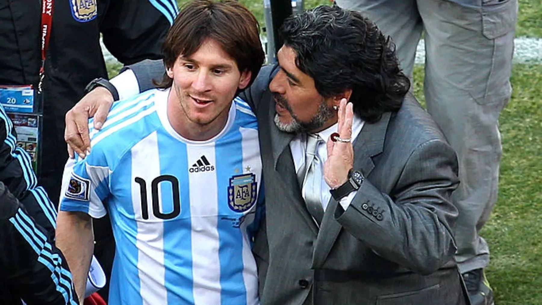 Messi vs. Maradona: quién hizo más goles de tiros libres en su carrera | El  Destape