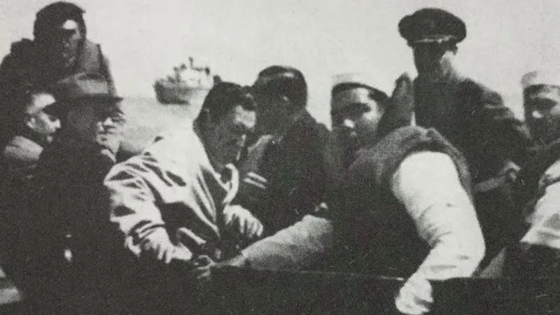 Perón en la cañonera paraguaya donde se refugió tras el golpe de Estado que le hicieron en 1955