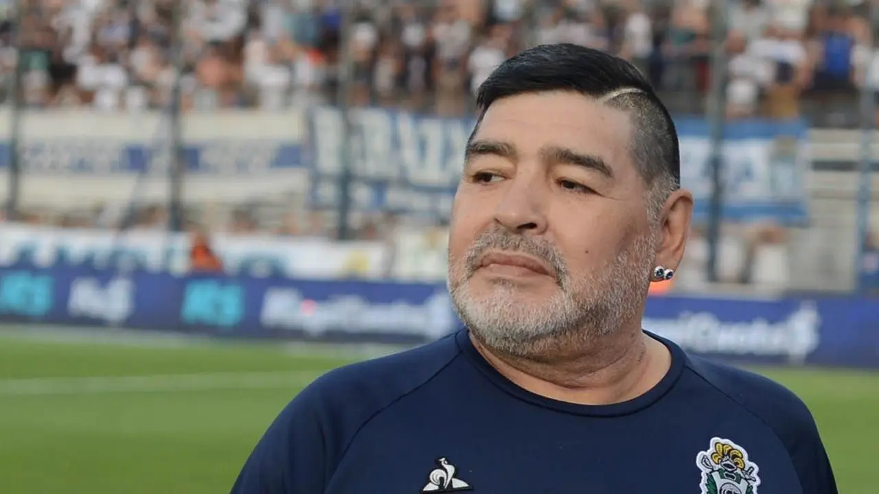 Diego Maradona en Gimnasia y Esgrima La Plata