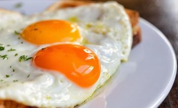 Cómo preparar el huevo frito perfecto | Recetas de cocina