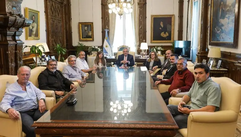 La CGT y movimientos sociales marchan a favor del gobierno el 17 de noviembre