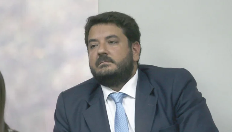 Juan Martín Mena: "La Corte no puede estar en los dos lados del mostrador"
