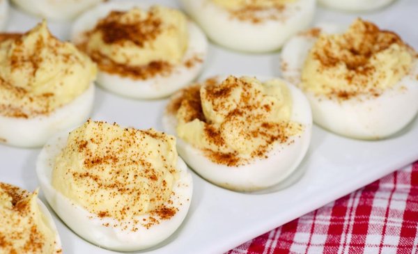 Receta de huevos rellenos para Navidad y Año Nuevo: cómo ... image of Receta de huevos rellenos para Navidad y Año Nuevo: cómo ...