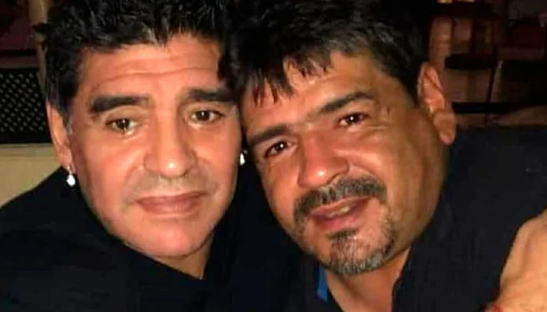 diego_maradona_hugo_maradona